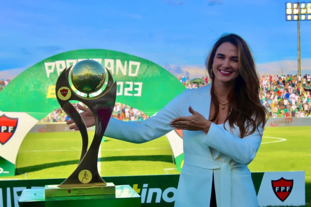 Conheça Michelle Ramalho, Primeira Mulher Vice Presidente Em Chapa Da Cbf